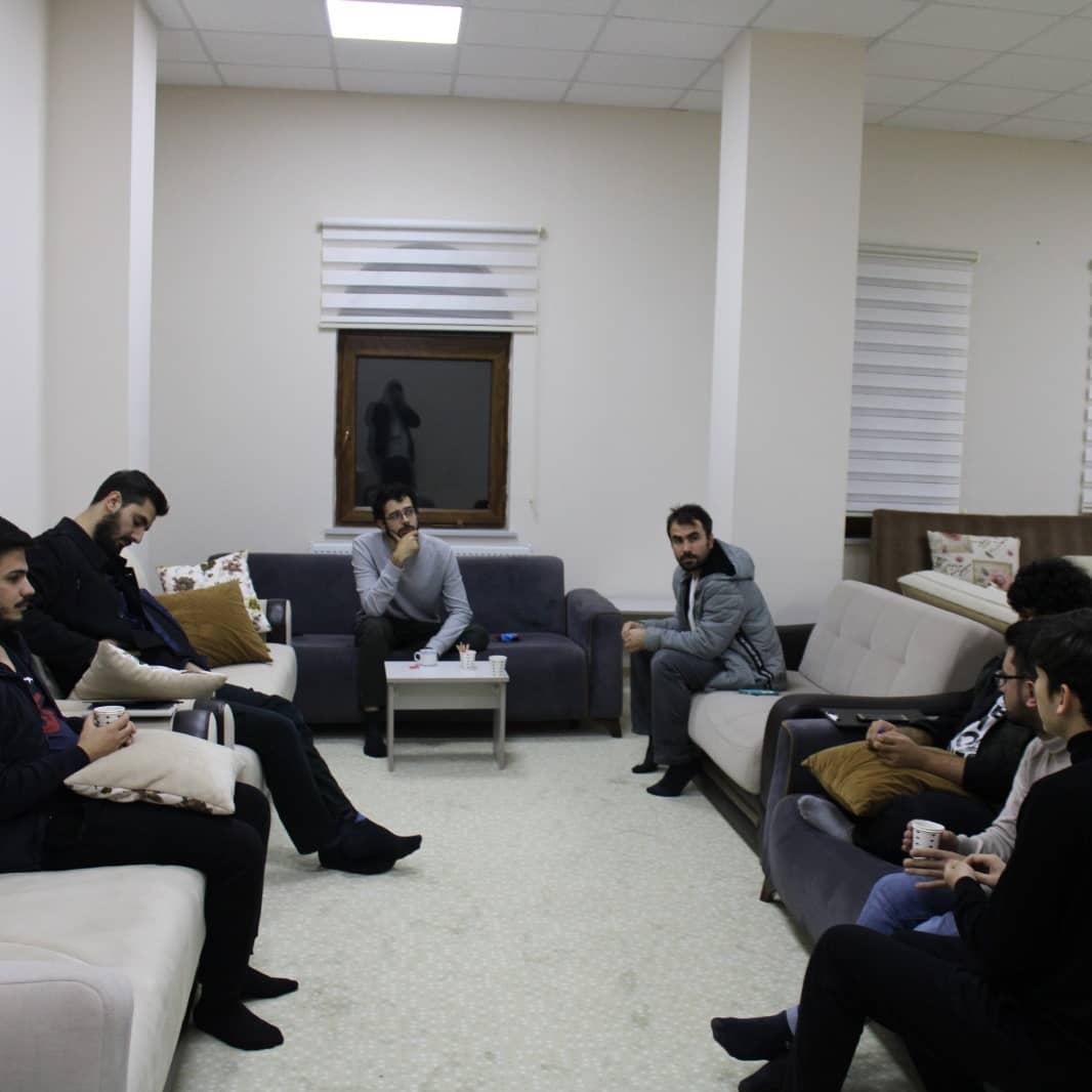 Her hafla salı ve perşembe günleri Arapça Yds - Yökdil derslerimize devam ediyoruz.
.
.
.
#ilimyaymacemiyeti
#tekirdağ