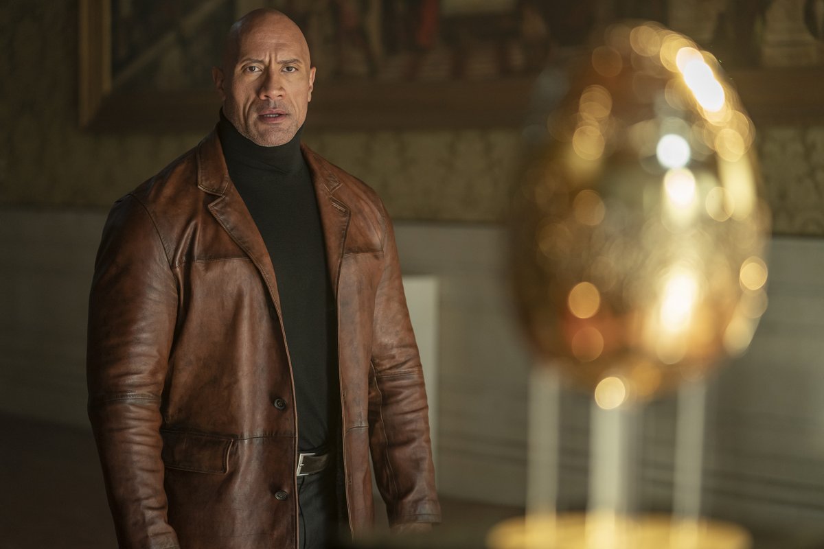 LifestyleWithTH's tweet photo. Cover story | Why Dwayne Johnson’s still @TheRock 

The #actor brings heft and a sense of community to everything he does — be it promoting his new #film #RedNotice or advertising his #tequila brand, @Teremana.

@SuMyrtle writes.

https://t.co/CIdiRLxeoh https://t.co/cTpUzJ6FP5