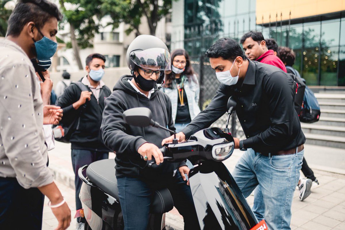 bhash's tweet photo. Thrilled to see customers having so much fun riding the Ola S1 at our test ride camp in Bangalore. Soon in other cities! #JoinTheRevolution https://t.co/mcDhJOKkMM
