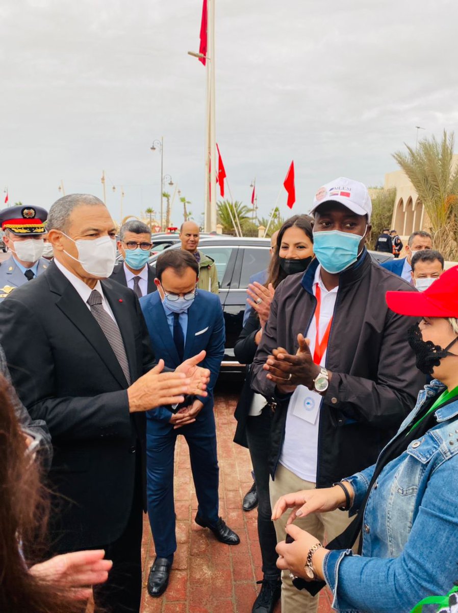 aslem_org's tweet photo. #Étape5 Laâyoune-Dakhla :
Départ de la #Caravane_ASLEM2021 de Laâyoune-Sakia El Hamra vers #Dakhla devant le Wali.
#ASLEM #Comores #AMCI #MSanté #ATTIJARIWAFABANK #Dakhla #Agadir #Laayoune #ASMEX #BANKSOLIDARITE #CACS #welearn #FondaSAID #ORMDC #MPL #MoroccoAlumni #MPDC #africa https://t.co/S2c21uxZ29
