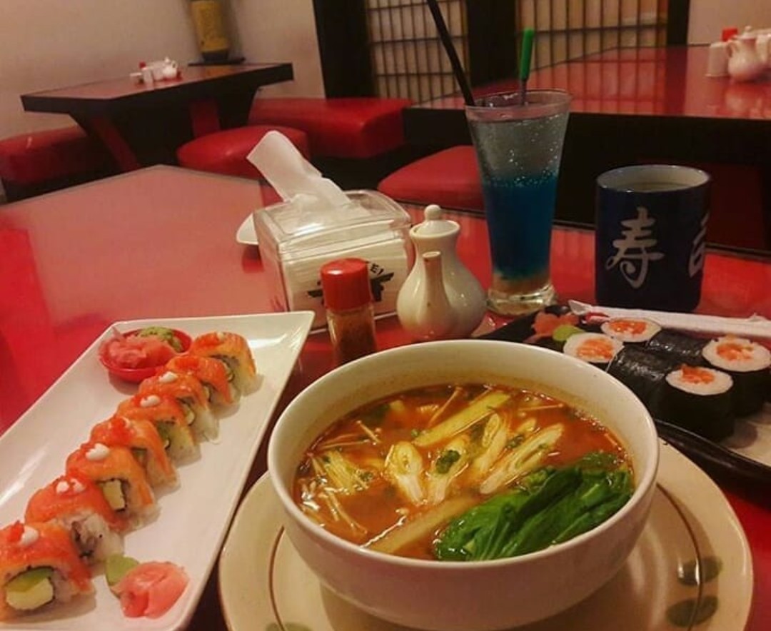 Tinggal klik di go food.. Ramen pedas, sup salmon dan sushi siap di santap saat cuaca lg dingin dingin gini.. Yukkk kemon gasss Sugoi Tei Malang
#KulinerMalang
#malangfoodies
Moto GP
Ducati
Rp 11
#NadiemOleng