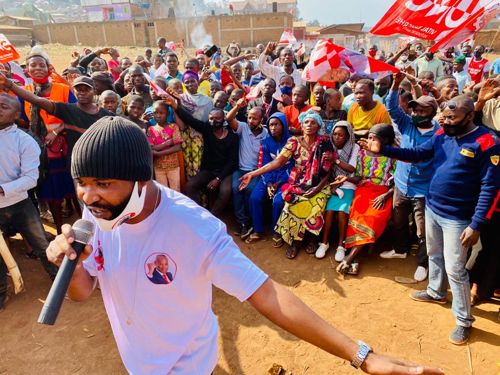 l'opération FERMER LES TROUS est lancée au Sud-Kivu. Trouver un espace où se faufiler ne sera pas moindre en 2023 pour nos adversaires. <a href="/BillyKambale1/">Billy Kambale</a> <a href="/KamusakyJossar1/">kamusaky jossard HG</a> <a href="/eddiesb/">Eddie Bulongo</a> <a href="/BellaByadu77/">Germain Byadunia Kamerhe Junior</a> <a href="/CBuhendwa/">Christian Buhendwa</a> <a href="/TakiAlima/">Taki Alima Sandra</a> <a href="/Bibishe6/">Bibishe Pascaline N</a>