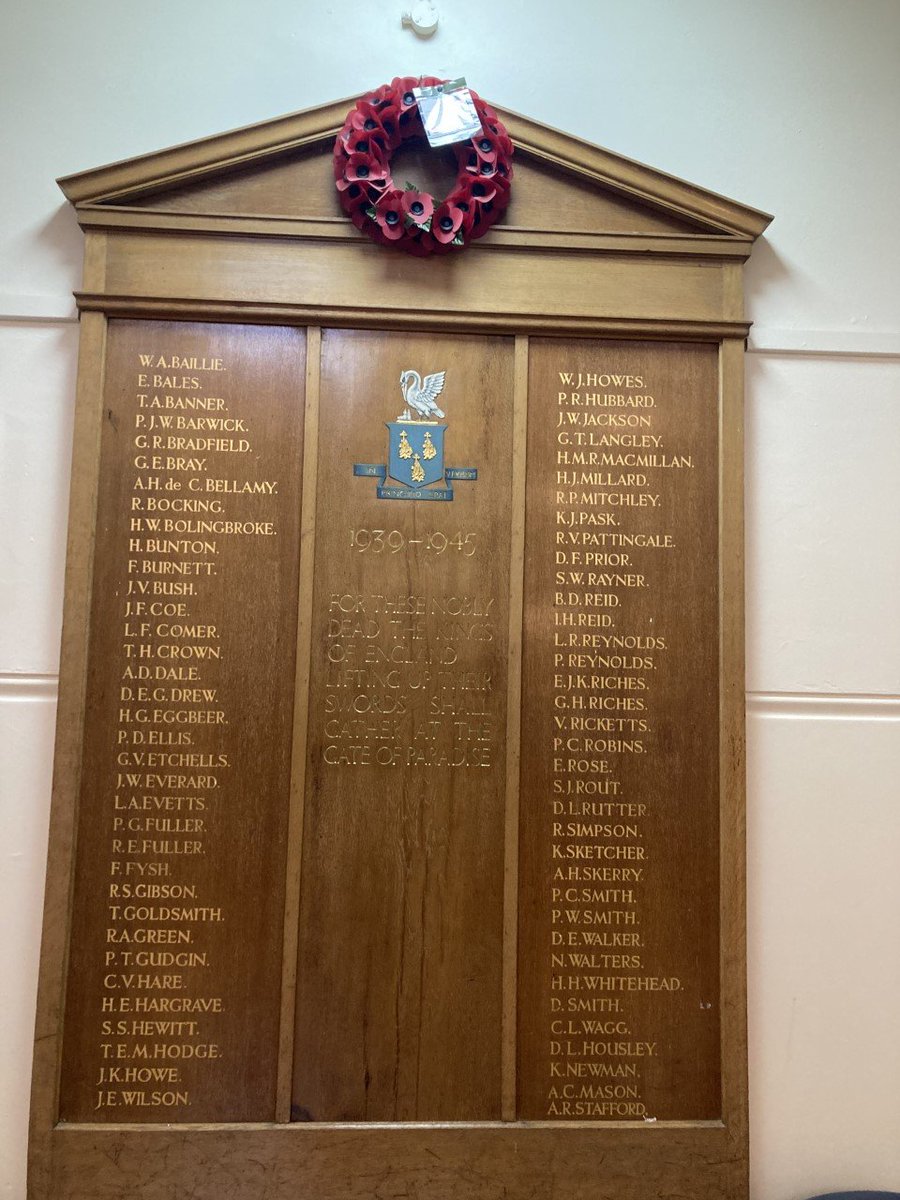 kesacademy's tweet photo. KES Remembering 🏅❤️
We especially remember our 56 veterans fallen from KES.
Thanks Mrs Nicholls for playing the trumpet 🎺 
#alwaysremembering https://t.co/MUSKQQGIyt