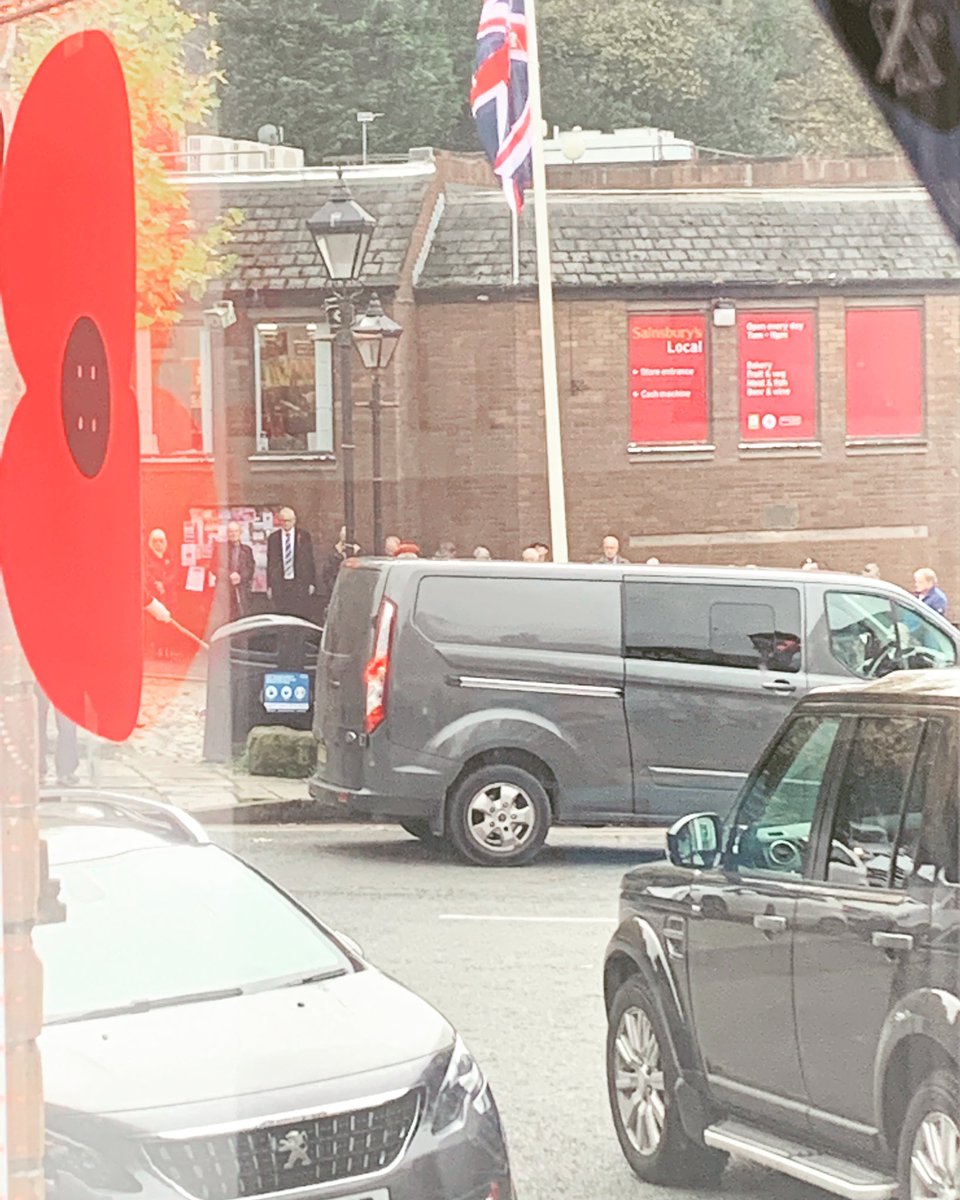 Was humbling to see the village come together earlier and stop and remember. Not the best photo but didn’t want to scare people with my head of highlights from <a href="/redhairlymm/">RED HAIRDRESSING</a> #lestweforget🌹 #lymm #lymmvillage #lymmpages