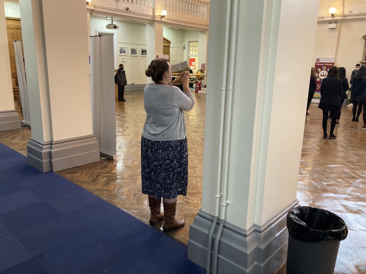 kesacademy's tweet photo. KES Remembering 🏅❤️
We especially remember our 56 veterans fallen from KES.
Thanks Mrs Nicholls for playing the trumpet 🎺 
#alwaysremembering https://t.co/MUSKQQGIyt