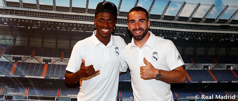 RMadrid_MY's tweet photo. Apa yang anda fikirkan apabila anda melihat Vinicius Junior? 

Carvajal: Dia macam roket, boleh terbang. Dia banyak bantu kami: dia datang hampir dan boleh pergi jauh, dia menjaringkan gol. Dia adalah pemain terbaik dalam pasukan dan contoh kekuatan mental. https://t.co/LS3mZ2pzAP