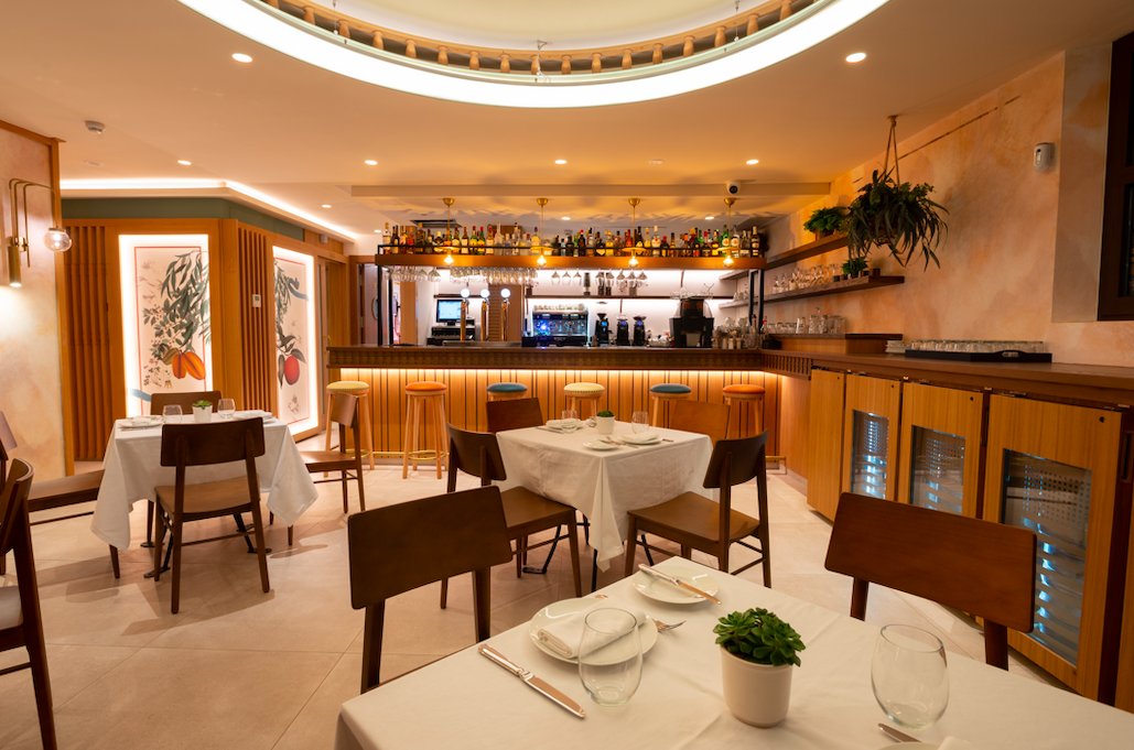 HotelElPilar's tweet photo. The Casafina Restaurant is a place where the scents in the air transport you to the Mediterranean and the flavours and textures create the perfect combinations. A place for living life to the full, in the company of those so dear to you. https://t.co/BeLDJjYI41