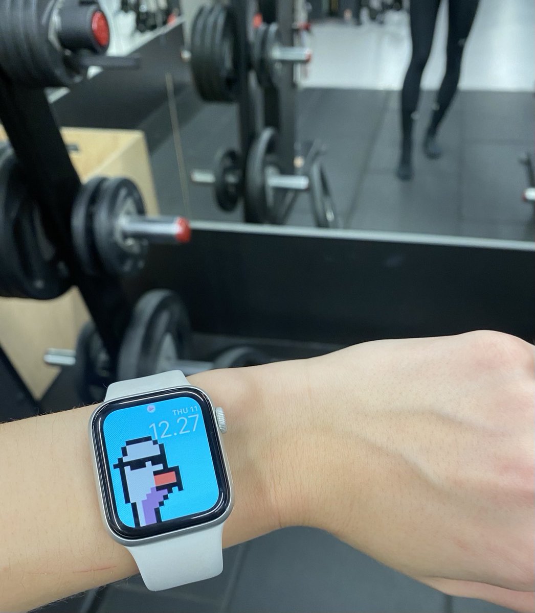 Workout ✅ with my bird motivating me ⁦<a href="/thugbirdz/">thugbirdz ¬¬</a>⁩