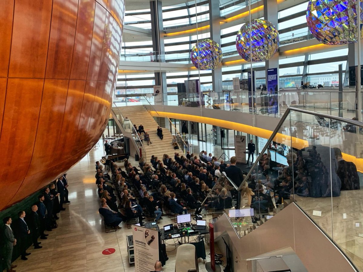 I går dannede Operaen rammen for vores årlige ESDH|ECM konference, og sikke en fornøjelse, det var! Det er en stor fornøjelse for os at kunne facilitere denne uformelle markedsplads hvert år, til stor begejstring for alle.