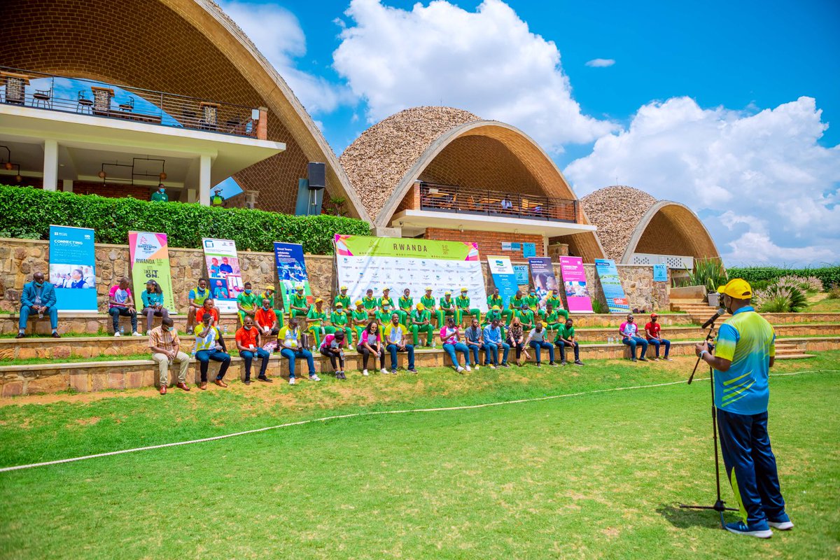 Rwanda_Sports's tweet photo. #QBR2022: the @birminghamcg22 Queen’s Baton has today paid a courtesy visit to the Gahanga @RwandaCricket  Stadium where a "social Cricket/Quick fire" were played to entertain people while also celebrating the values that the baton symbolises.  #QBR2022InRwanda #B2022 https://t.co/YnL0iH4ig5