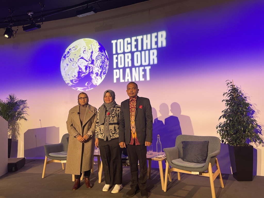 🚨 LIVE FROM #COP26: The nexus between Gender-based climate adaptation &amp; localisation – Lessons from Indonesia

Join Islamic Relief's live event at the Climate Conference here 👉🏽youtube.com/watch?v=9y-VKn…