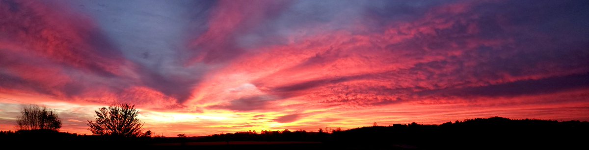 BrightLITE16's tweet photo. Woke to a brilliant view🌄 https://t.co/TftGGf27T3