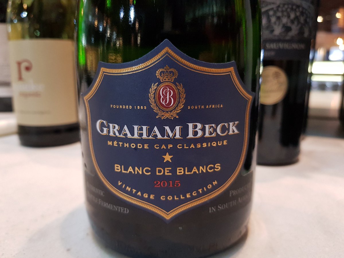 capewinereview's tweet photo. Graham Beck Cap Classique
Blanc de Blancs 2015
By the glass R95 or R415 per bottle
One of the finest #SouthAfrican expression of #Chardonnay MCC
#SanDeck
#SouthAfrica #Wine #MiguelChan #SandtonSun #TsogoWine #CapClassique50 #Sandton #TsogoSun #Hotel #Johannesburg #Bar https://t.co/ONuyb9F7Bq