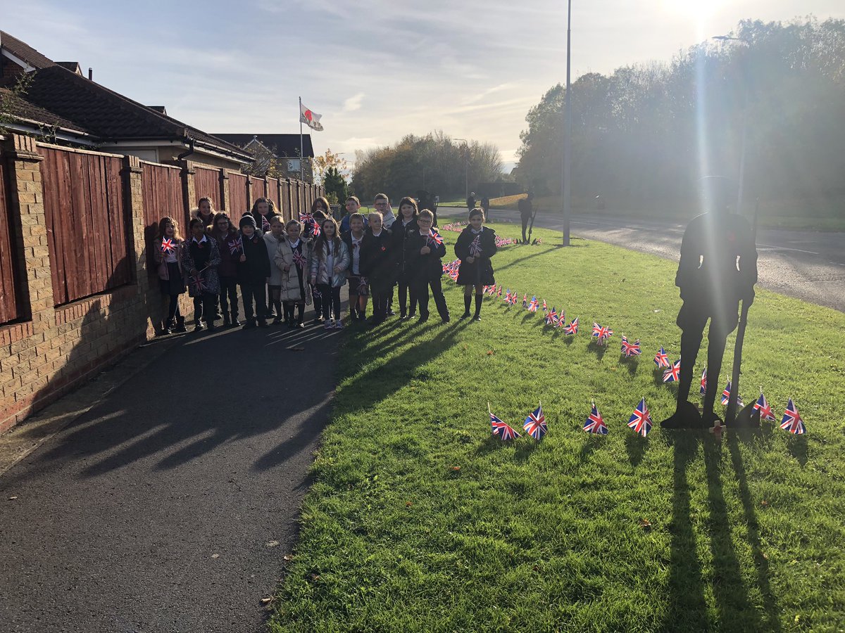 Throughout school today the children have been showing their respects in many different ways, including our time for reflection at 11am. Some of our children walked to Nevern Crescent to show their respects and lay a poppy wreath.