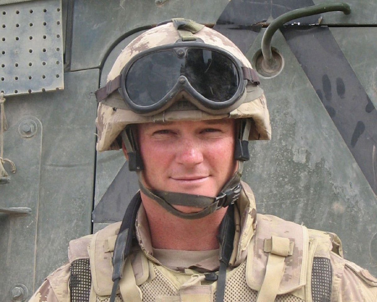 DavidGrebstad's tweet photo. Thinking today if Nichola and Jeff. “They shall grow not old as we who are left grow old. Age shall not worry them, nor the years condemn. At the going down of the sun, and in the morning, we shall remember them.”#RemembranceDay #lestweforget2021 #ubique150 https://t.co/mrkekCNLcY
