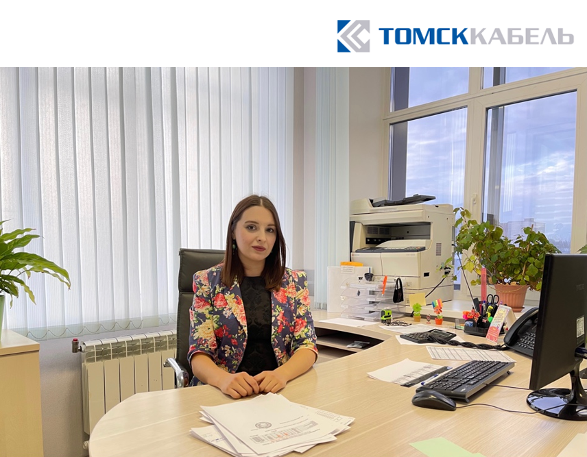 tomskcableco's tweet photo. Поздравляем с Днем Экономиста!

На фото Десятова Надежда– специалист Планово-Экономического отдела ООО «Томсккабель», которую была отмечена размещением на Доске Почета и 
выплатой денежной премии за профессионализм
и ответственное отношение к выполнению обязанностей. https://t.co/rEb9ZYIUKc