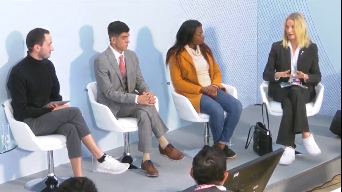 Y4Nature's tweet photo. The green deal was a product of the increased anxiety among the youth.  Views and commonality in goals among #youth and decision-makers are starting to manifest and a synergy is  being created towards climate action.  Youth &amp; decision-makers roundtable>> https://t.co/jxPiOMSLId https://t.co/l56GuWerhV