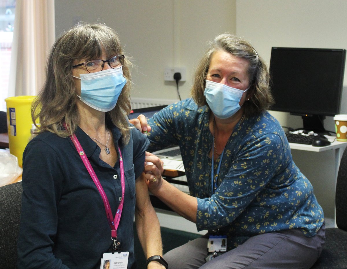 DCHFT's tweet photo. We have now vaccinated more than 2,000 members of #TeamDCH, ranking us third in the South West for #flu vaccination uptake in acute trusts and community providers. This is a fantastic achievement - one that couldn't be reached without our incredible team of Peer Vaccinators! 💉 https://t.co/3YLHIo12uI