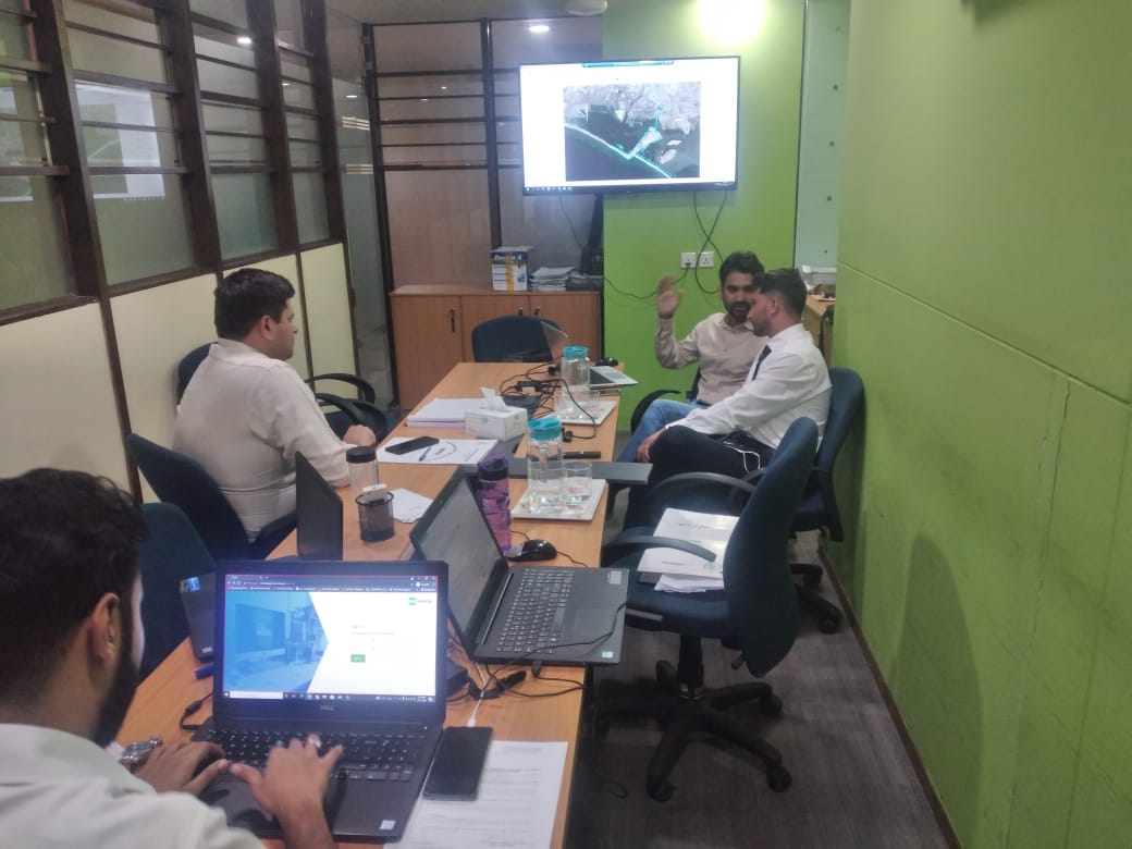 EODBSindh's tweet photo. A third workshop with @KElectricPk's GIS team and Cantonment Board Manora was held today to facilitate online Road-Cutting Permissions. The objective is to map all municipal agencies in Karachi on GIS for hassle-free new electricity connections. #GettingElectricity #SindhWorks https://t.co/Zxp80bj15w