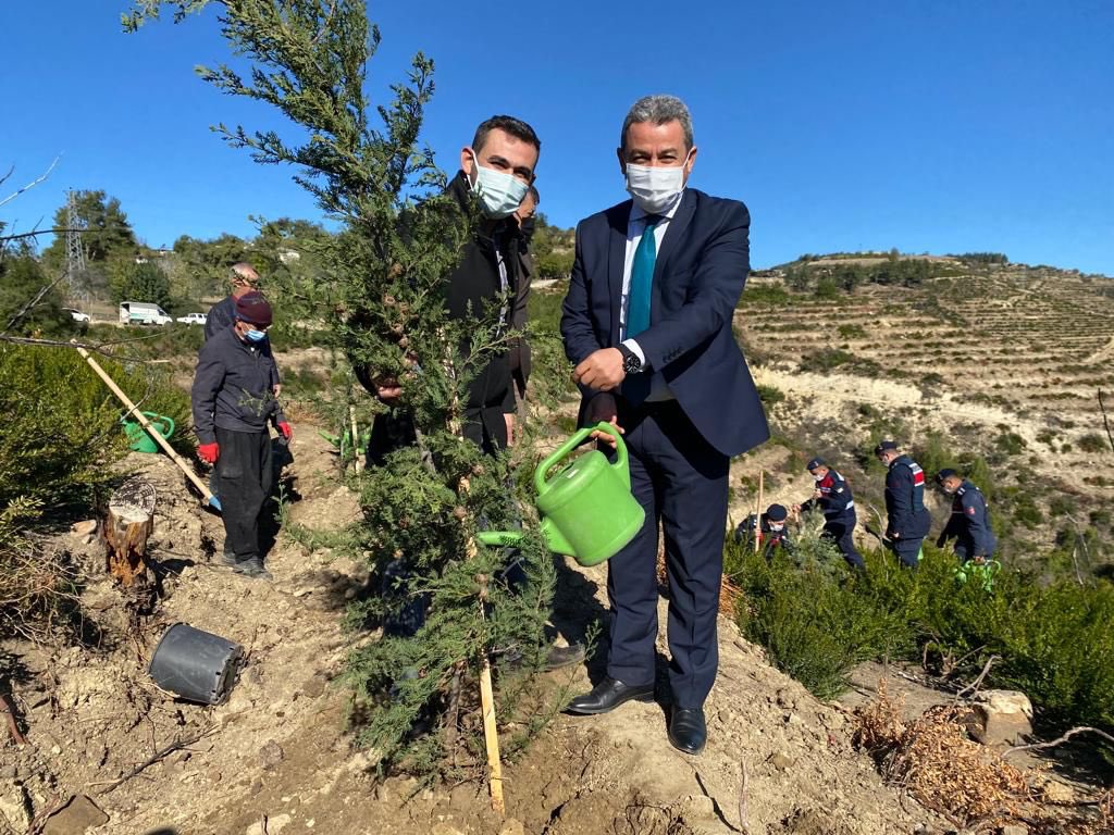 Milli ağaçlandırma günü münasebeti ile Kozan Orman İşletme Müdürlüğünün ağaç dikme proğramına teşkilat olarak katıldık.