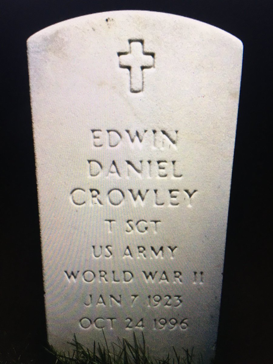 pm_mvp's tweet photo. To all the military veterans who have served and are currently serving around the world, thank you for defending the many freedoms we enjoy every day in the 🇺🇸! And to my aunt and uncle who are both ⁦@ArlingtonNatl⁩ we remember you each day! #neverforget #veteransday2021 https://t.co/0eYteawfvu