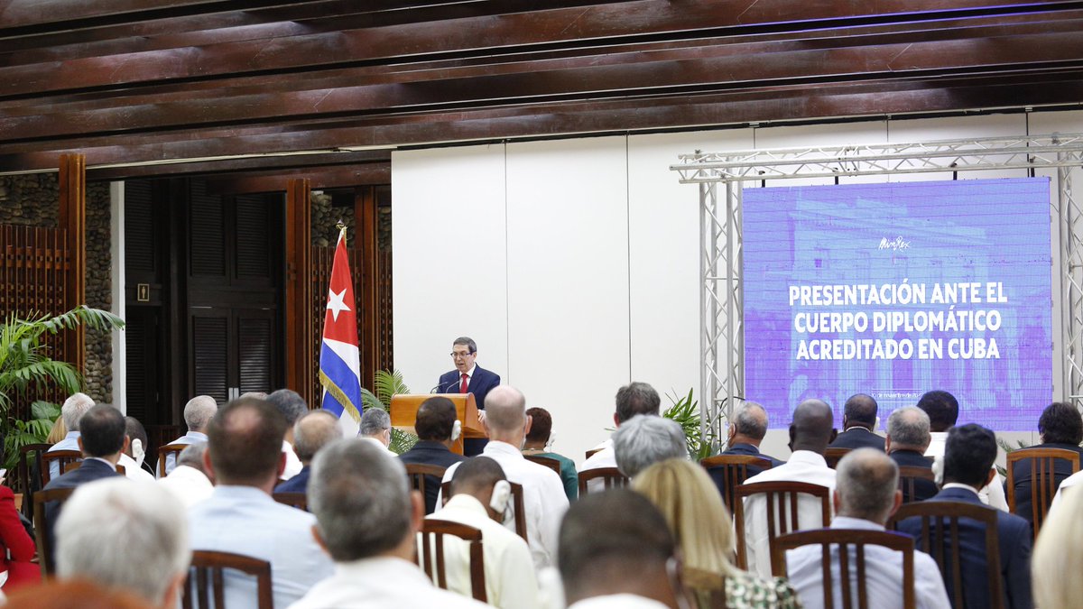Nuestro pueblo no permitirá que la agresión persistente de EEUU, afecte la tranquilidad y seguridad ciudadanas. Como ya dijo nuestro canciller <a href="/BrunoRguezP/">Bruno Rodríguez P</a>: "#Cuba jamás permitirá acciones de un gobierno extranjero en nuestro territorio, tratando de desestabilizar el país."