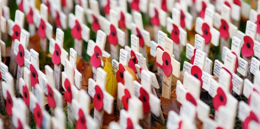YRHFT's tweet photo. Today we remember those who sacrificed their lives for our freedom.
#lestweforget #remembranceday #YRHFT https://t.co/wh3mqP1A38