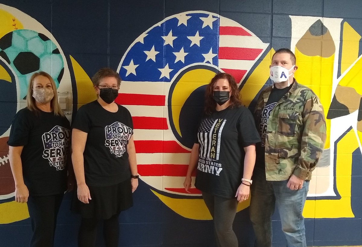 Durinda16's tweet photo. Proud to work with these Veterans. Ms. Brannick, Mrs Garrison, Mrs Heck, and Mr. Kaufmann https://t.co/R4D7dNFrGC