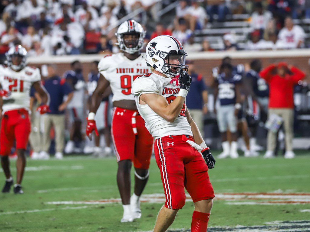TiShA_H_'s tweet photo. Happy 🥳Birthday @ALukeHayes1  I hope you have the BEST day! So proud of you and your continued work ethic on and off the field. Stay true to you and continue to follow your dreams. Love mom aka your #1 fan ❤️😘 https://t.co/gOgHJBmoVE
