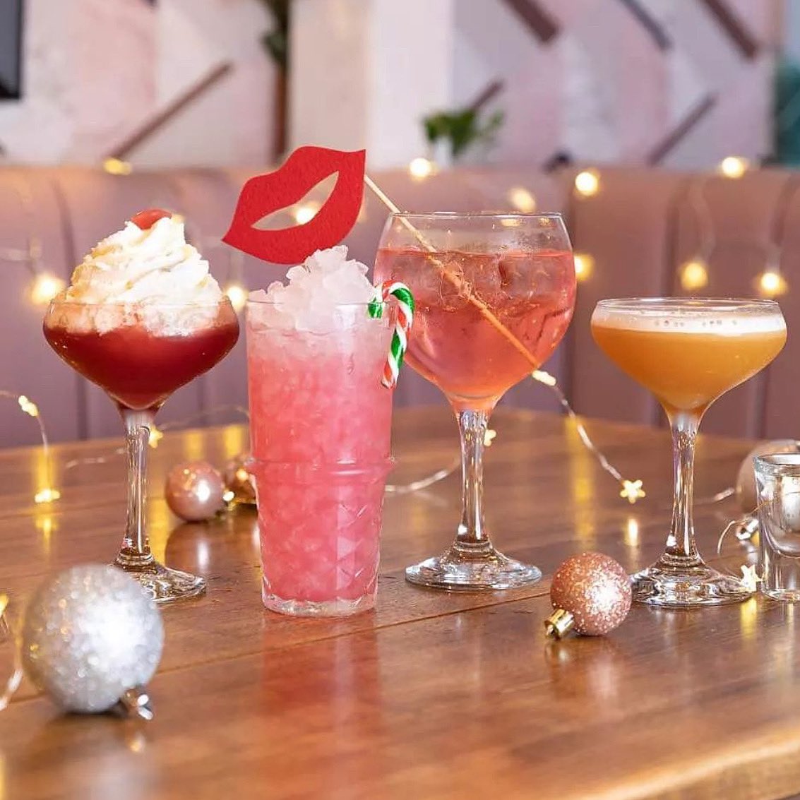 Who’s ready for some festive cocktails!!! Keep your eyes peeled for some Christmassy vibes in Slug and Lettuce coming soon! 🎄

Book Now for Christmas on 0161 6964859 or click the link in our bio!🤍🥰