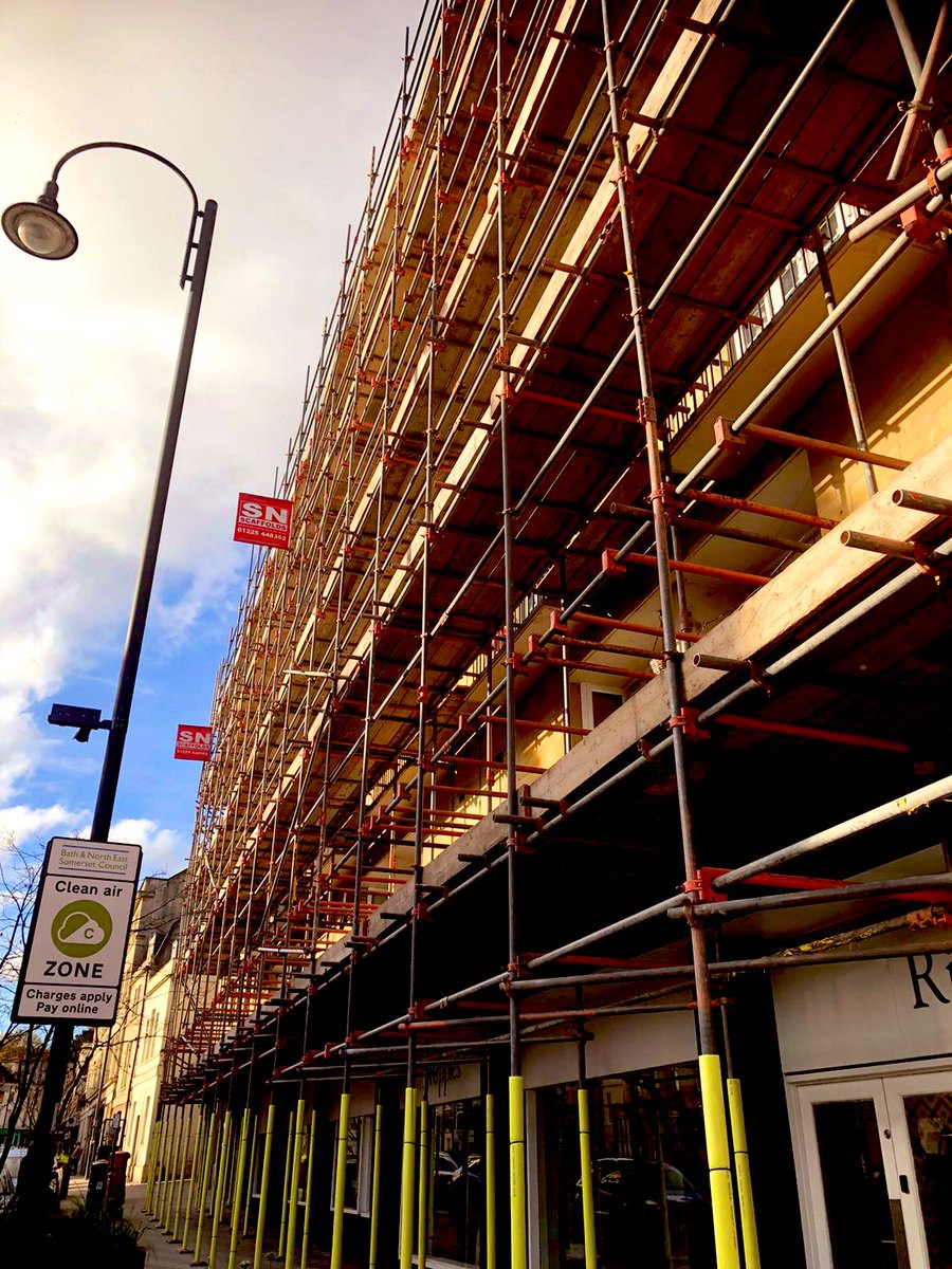snscaffolds's tweet photo. Scaffold that’s half in and half out of the @bathnes clean air zone! Now ready for debris netting @LeachsSafety https://t.co/Y056lTFKuA
