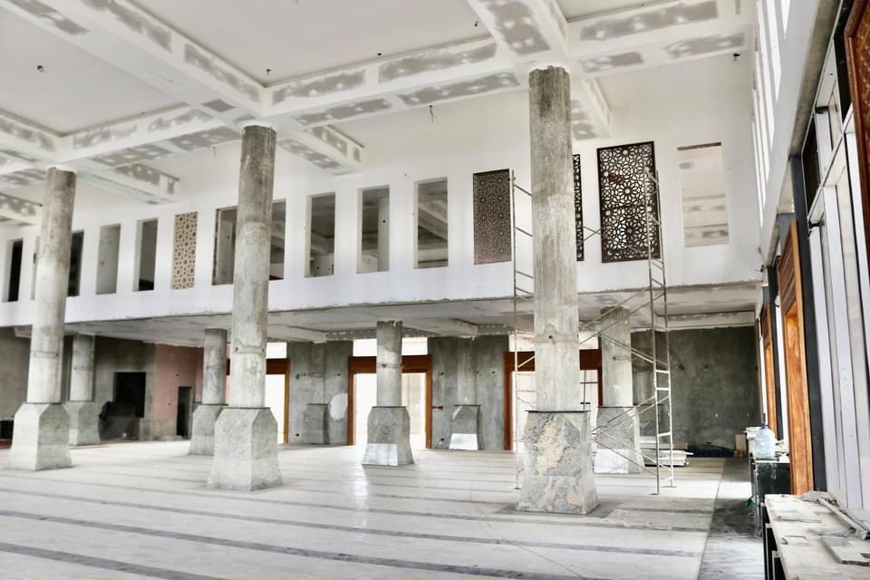 AdamsMasjid's tweet photo. The Masjid has several facilities; a kitchen, a multipurpose hall, a ghusul area, a youth centre and offices. Kindly donate as low as KSHS 200 towards the final construction stages and gain the rewards of Sadaqah-tul Jaariyah. 
Paybill No: 918750 | Acc No: Adams #mombasa #islam https://t.co/MNnyucc6KP