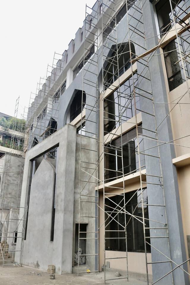 AdamsMasjid's tweet photo. The Masjid has several facilities; a kitchen, a multipurpose hall, a ghusul area, a youth centre and offices. Kindly donate as low as KSHS 200 towards the final construction stages and gain the rewards of Sadaqah-tul Jaariyah. 
Paybill No: 918750 | Acc No: Adams #mombasa #islam https://t.co/MNnyucc6KP