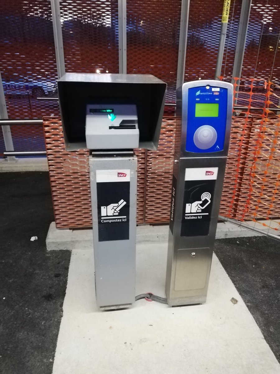 Modernisation de la billetique : ces vieilles bornes SNCF (dont celles qui font encore des trous des les tickets !) devraient être toutes remplacées d'ici début 2022