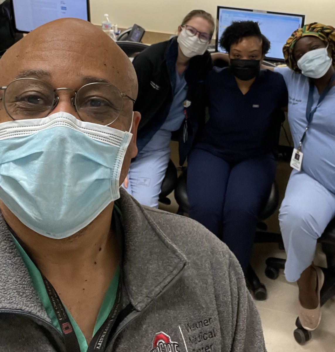 DrQuinnCapers4's tweet photo. Interventional Cardiology Bros: How many of U have the honor of training not 1, not 2, but 3 ladies in the cath lab on the same day! I am so honored this week @UTSWNews @utswheart @Parkland. Fewer than 10% of ICs are women. We can do better.
#TakeAWomanToTheCathLab
 @SCAI #ACCWIC https://t.co/h2fDKScm5G