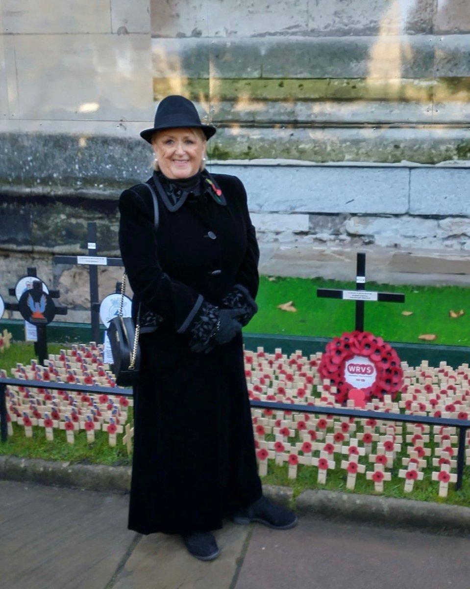 WrvsServWelfare's tweet photo. Today our WRVS Services Welfare management team commemorated the fallen at Westminster Abbey Field of Remembrance #armisticeday  #lestweforget2021 @wabbey https://t.co/8uvAJfxZ0C