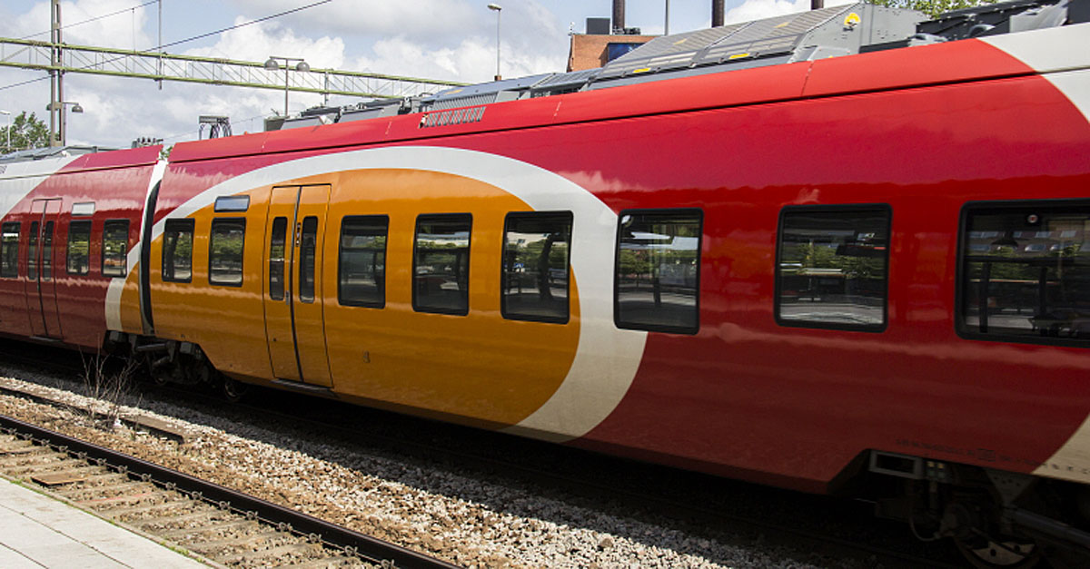 regionost's tweet photo. Prisskillnader ska locka fler till kollektivtrafiken: https://t.co/hWGdWrlDqY #regionöstergötland https://t.co/0kVNYlKk85