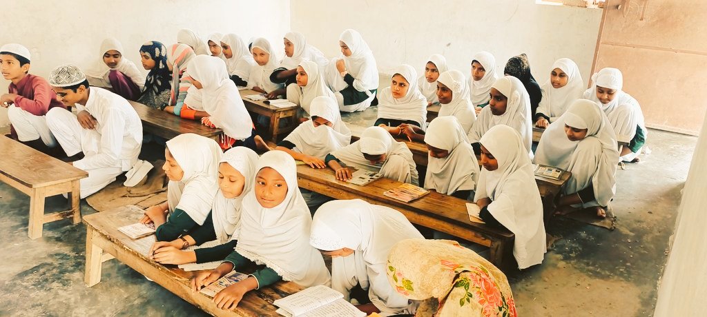 MdGhazali8's tweet photo. Today, in Madrasa Rashidia Raipur, Nanpur,Sitamarhi on 11November, National Education Day was celebrated paid tribute to Moulana Abul Kalm Azad on his birth anniversary.
@aqansarijdu https://t.co/RjCBDyvrrD