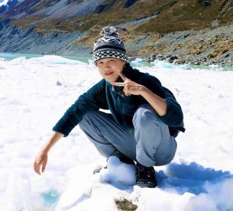 Minkookearn4's tweet photo. น้องจีมินกับหิมะ❄️⛄️⛷ https://t.co/BxEKXLR81M