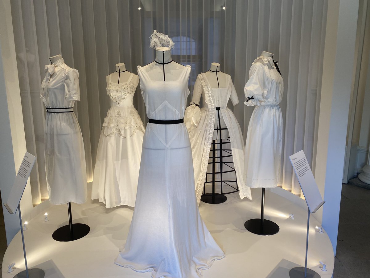 FashionPc's tweet photo. Sixth Form Fashion students live and alive at Kensington Palace for The Royal Style in the Making exhibition. Onto the V&amp;A this afternoon for more inspiration. https://t.co/VFEQwY8xoe