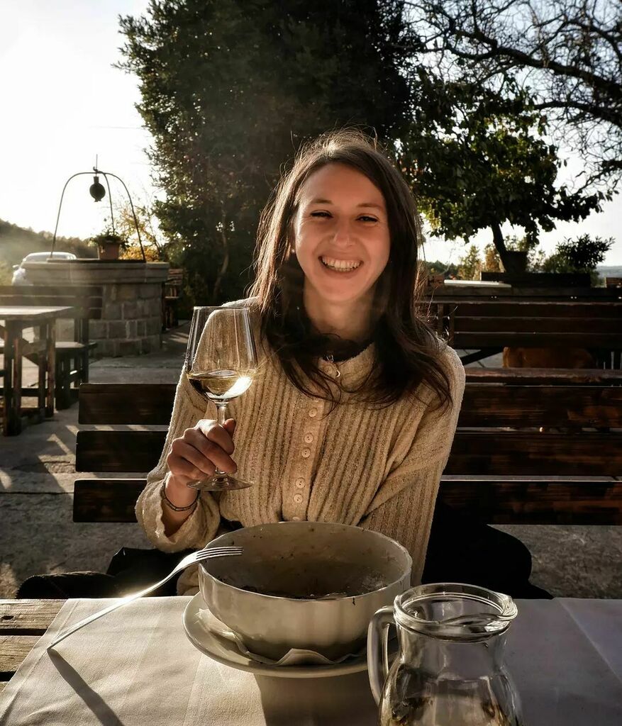 lacka_daisy's tweet photo. Happiness is getting an amazing meal in the middle of nowhere after you walked miles for it #gnocchiwithtruffles 
.
#foodgloriousfood #delicious #adventure #explore #food #cuisine #greatday #autumn #autumnadventures #istria #istriancuisine #truffles #bla… https://t.co/xyfxPcCtHH https://t.co/WH9aFC3Cb9