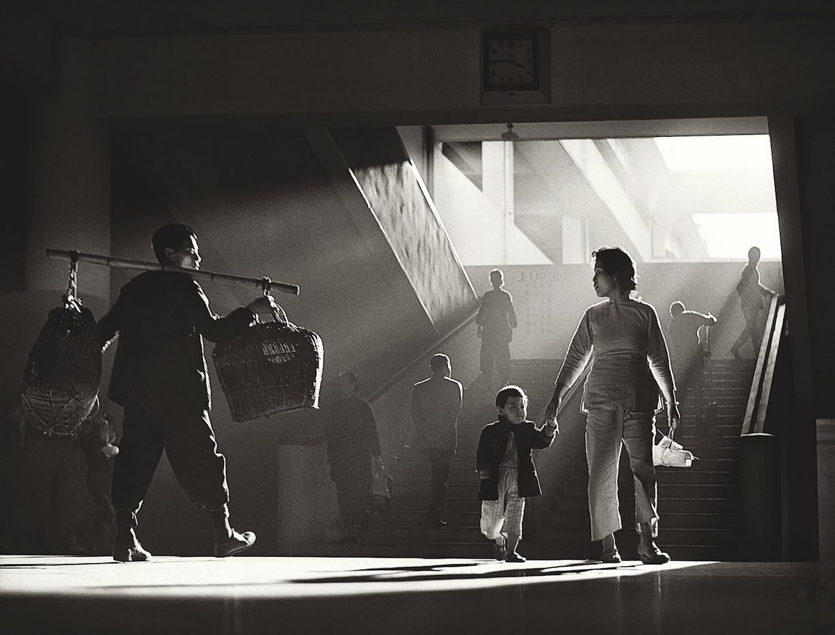 kj_brent's tweet photo. gm 🙏🏽

fan ho is another photographer who has inspired the hell out of me. the use of light to perfection, recognizing angles, and leading your eye to subject(s). https://t.co/w2mJTfQxfz