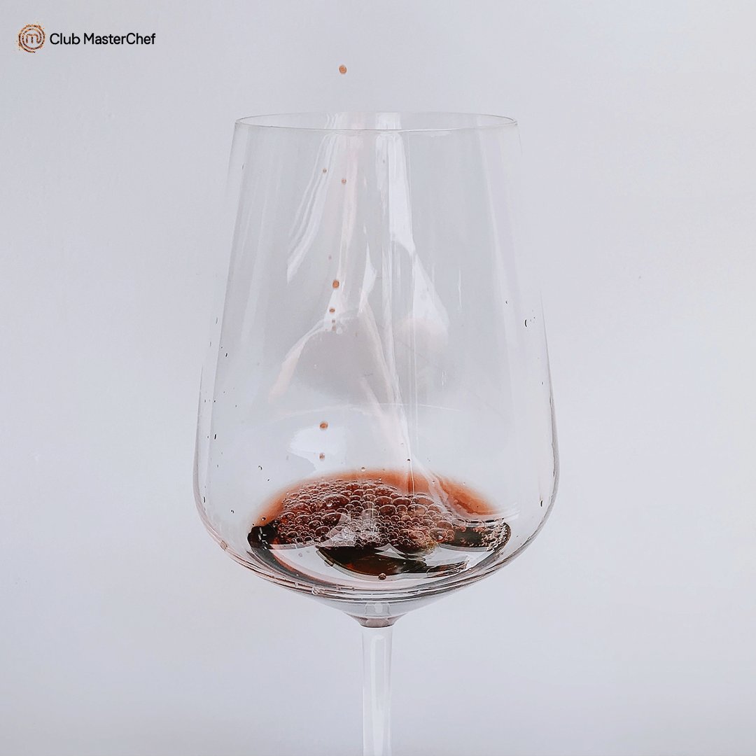 masterchefvinos's tweet photo. ¿Has probado nuestra selección de tintos? 😏
🍷 Rioja Crianza 2018
🍷 Tempranillo 4 meses 2018
¡Mójate y dinos cuale es tu favorito! 👇🏻
#vinotinto #vinomasterchef #riojacrianza #tempranillo #vinotempranillo #vinorioja #clubmasterchef https://t.co/N5TyzMaQZb