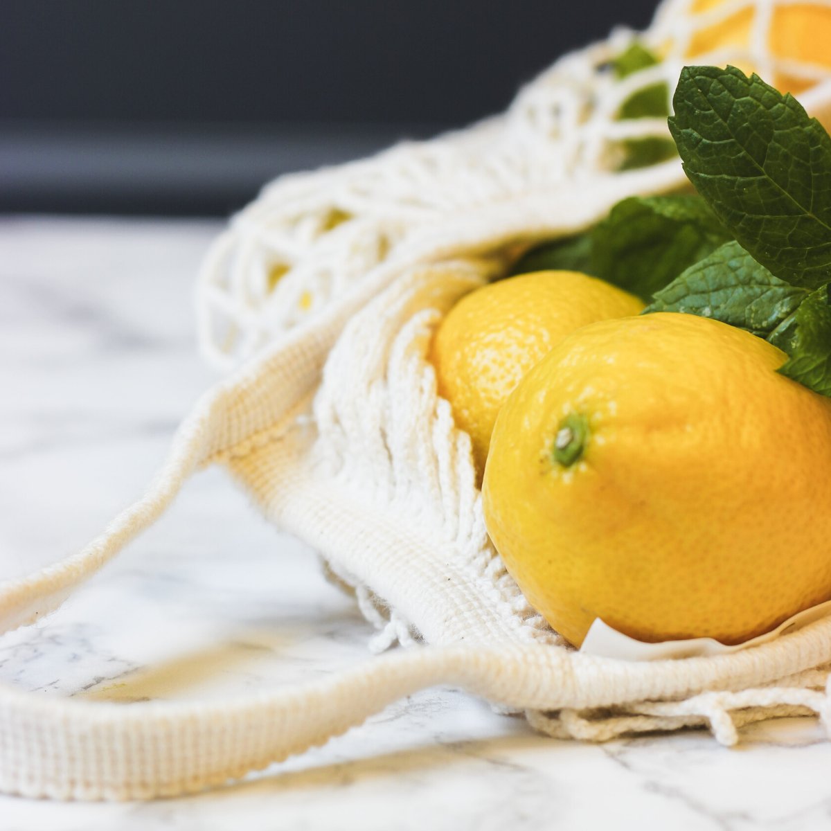 exotifruit's tweet photo. Today, 48% of consumers are concerned about non-recyclable packaging being used for their fruit and veg. 

A recent report by @FreshPlaza revealed that, in a survey by Soil Association, non-recyclable plastic was consumers’ biggest barrier to buying organic fresh produce. https://t.co/CEiTjrTCKe