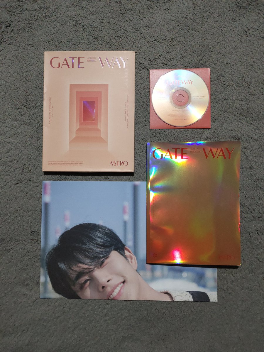 arohaguyron's tweet photo. wtb | lfb | ph | #ASTRO
#ronroha_sells

11.11 SALE ❗❗❗

UNSEALED GATEWAY ALBUM
✓ Another World w/ Eunwoo poster
✓ Time Traveler w/ MJ poster

- on hand, ready to ship
- prolly sold as set
- 3 days to 1 wk DOP (or more) negotiable for sure buyer
- dm if interested/to buy https://t.co/kKcibgLenM