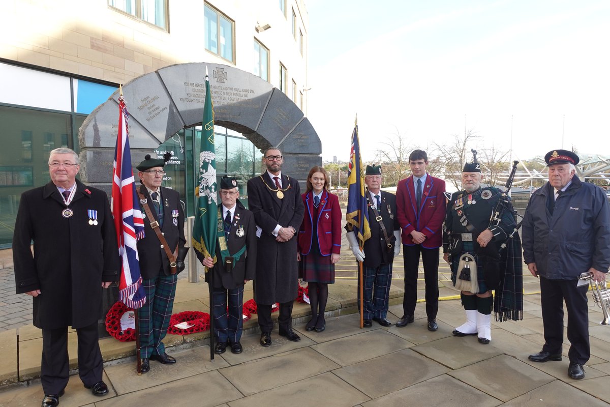 HC_Scotland's tweet photo. Headteacher Mr Charman, Head Girl Heather and Head Boy Luke visited the War Memorial in Hamilton this morning, to mark Remembrance Day by paying their respects and remembering those lost in conflict.

#HamiltonReflection https://t.co/exwaX8bKnr