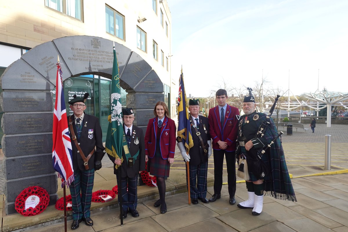 HC_Scotland's tweet photo. Headteacher Mr Charman, Head Girl Heather and Head Boy Luke visited the War Memorial in Hamilton this morning, to mark Remembrance Day by paying their respects and remembering those lost in conflict.

#HamiltonReflection https://t.co/exwaX8bKnr