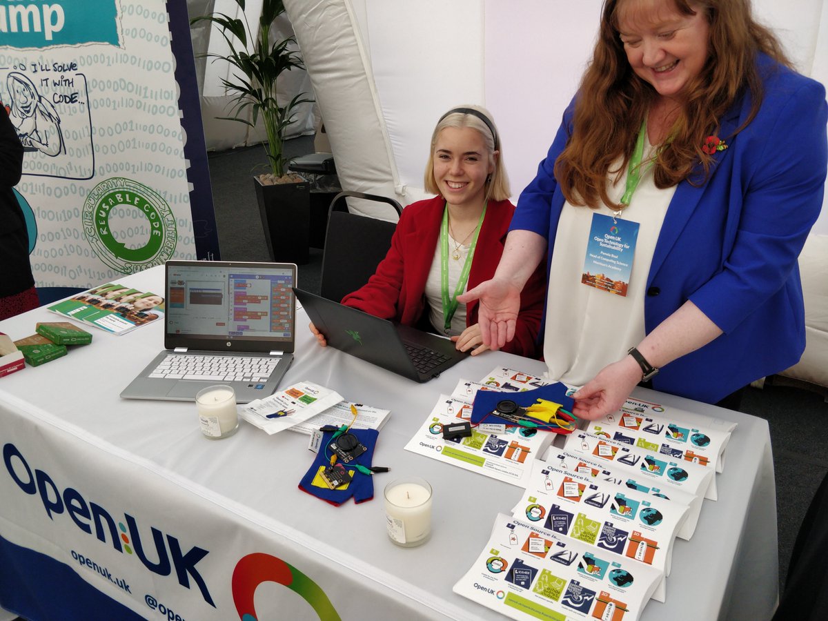 edent's tweet photo. Teaching kids to code with the power of open source and open hardware.
If we can get kids to understand the transformative power of open - they can change the world.
#OpenUkCop26 #COP26 https://t.co/vwoZybqgZg