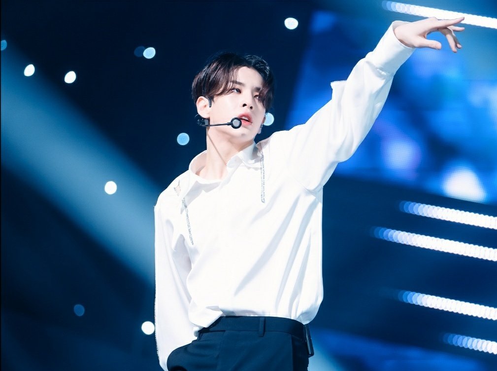 almfiles's tweet image. [인가 하드 털이] 미공개 포토 모음집~☆

🖇️: m.programs.sbs.co.kr/enter/gayo/vis…

#앨런 #ALLEN