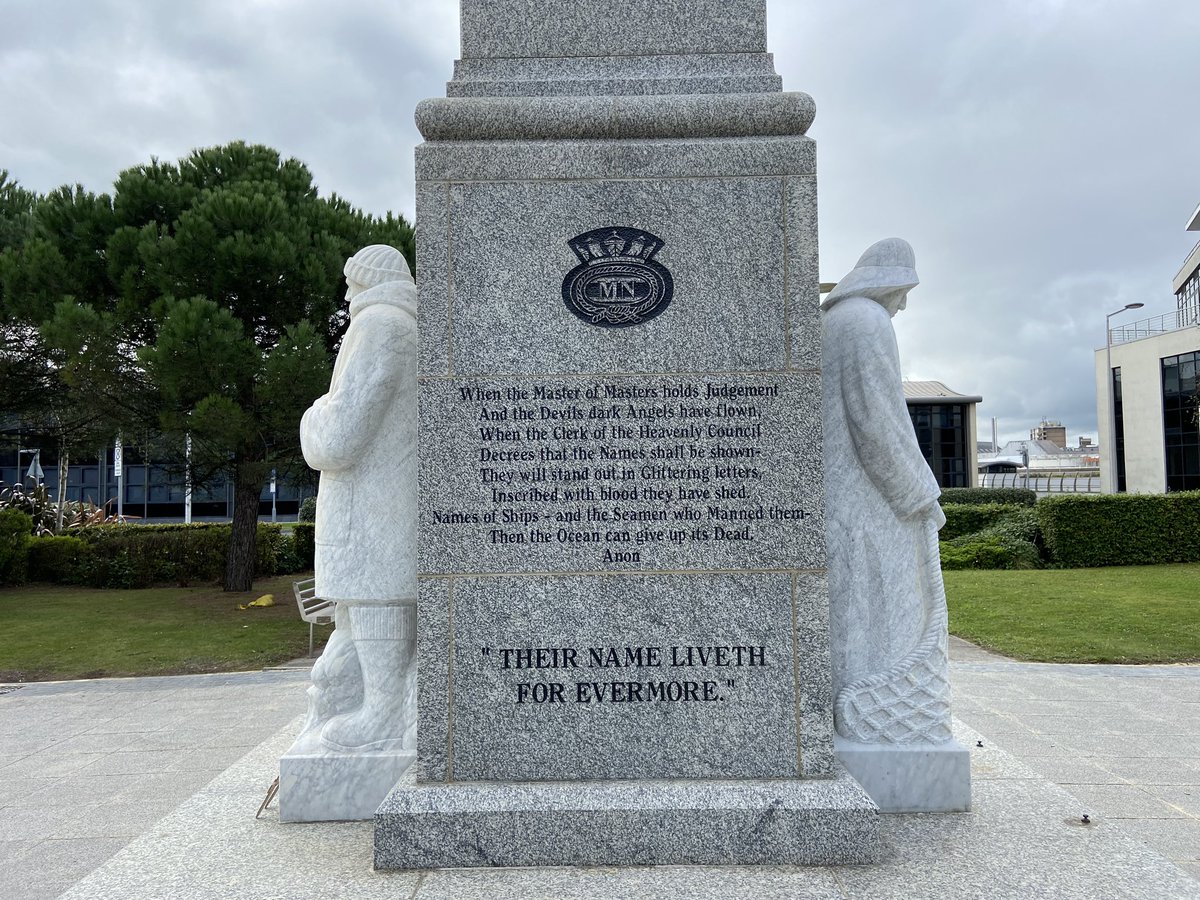 DawsonStoneM's tweet photo. ⚒ Lest we Forget⚒
Our Stone masons have been worked hard these past few weeks getting a lot of memorials ready for Remembrance Sunday. 
@SwanseaCouncil 
#RemembranceDay2021 
#LestWeForget https://t.co/zDm2Z2CjRp